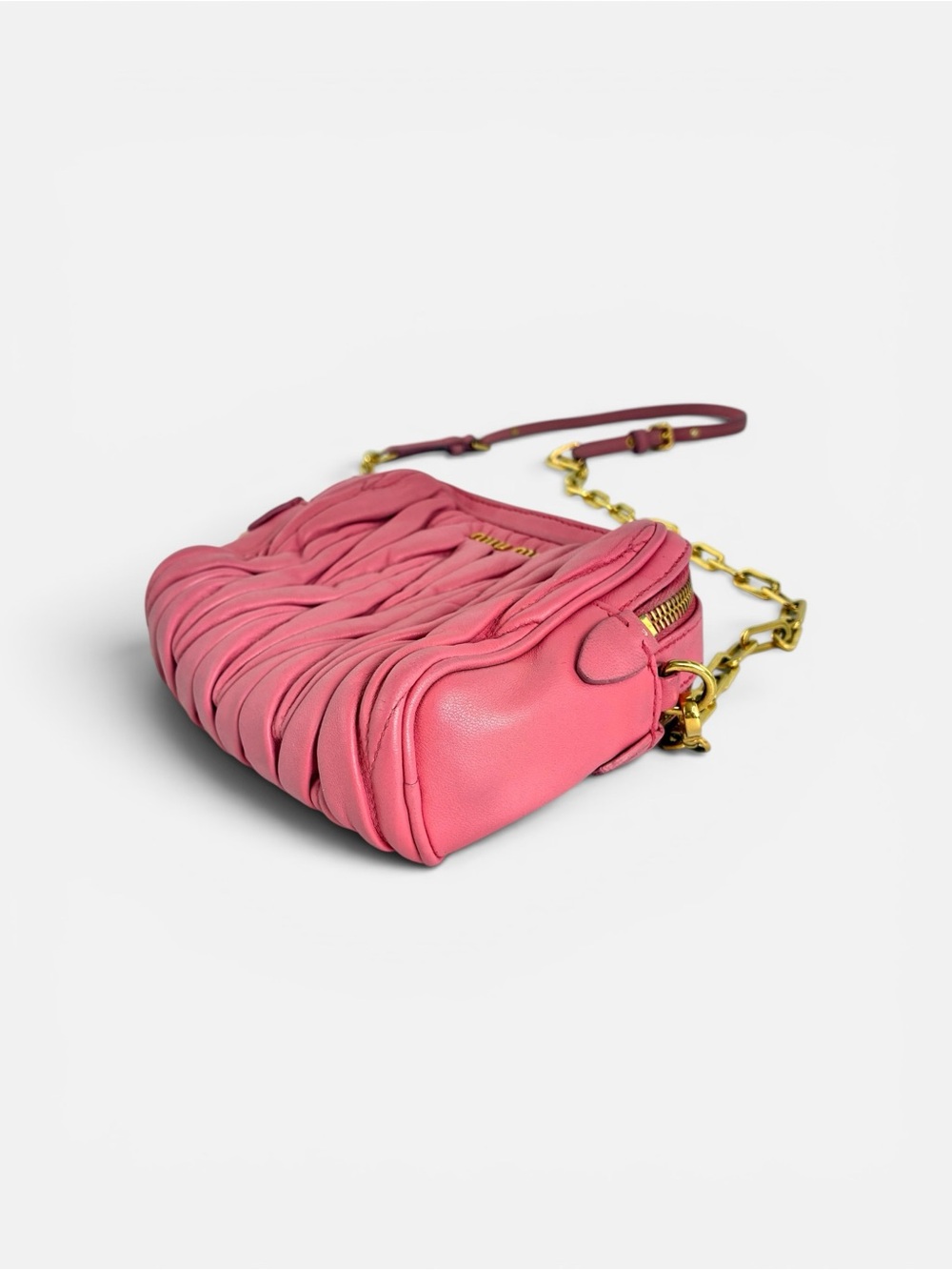 Miu Miu Rose Pink Matelassé Crossbody with Gold Chain - Picture 8 of 13